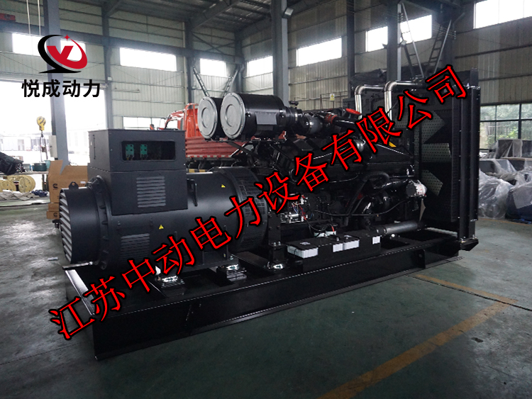 KTA38-G1重慶康明斯動(dòng)力配套700KW柴油發(fā)電機(jī)組